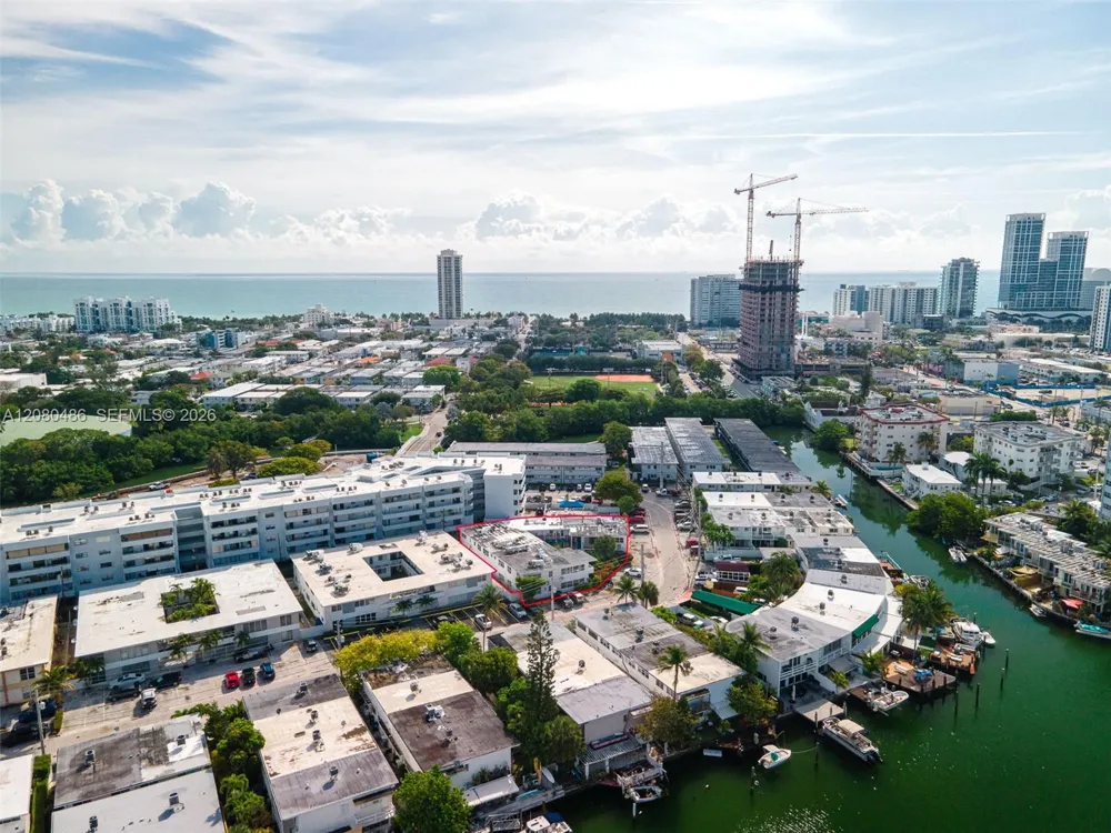 7271 Gary Ave #2 Miami Beach, FL 33141