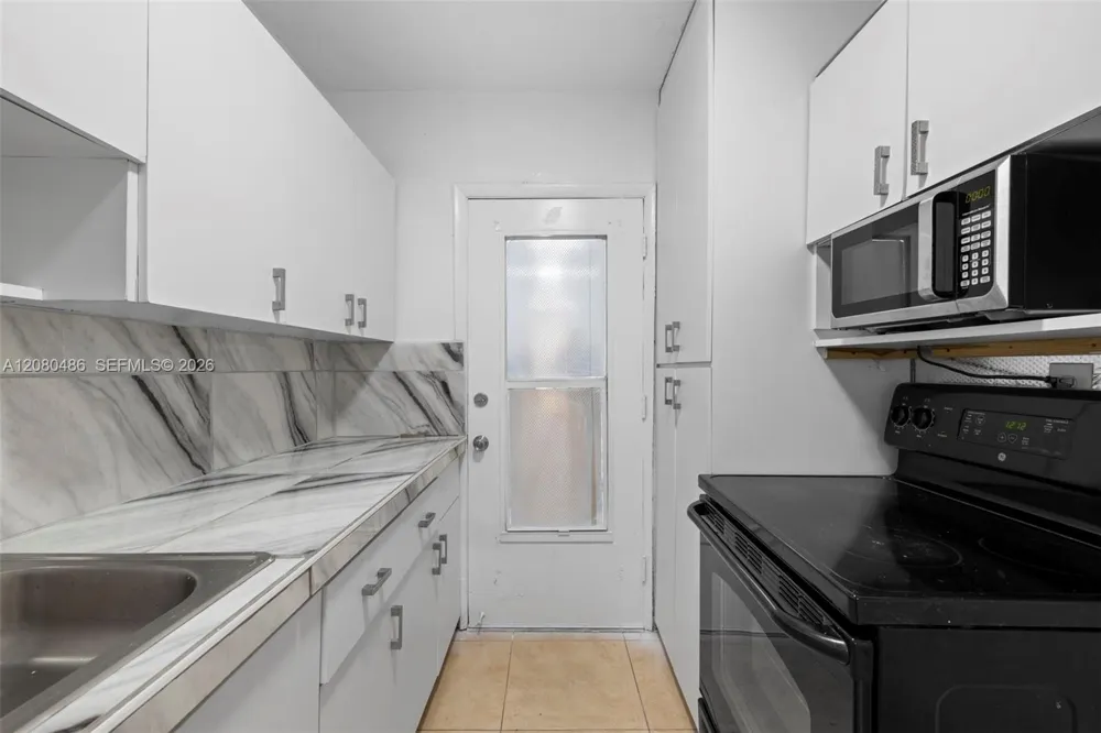 7271 Gary Ave #2 Miami Beach, FL 33141