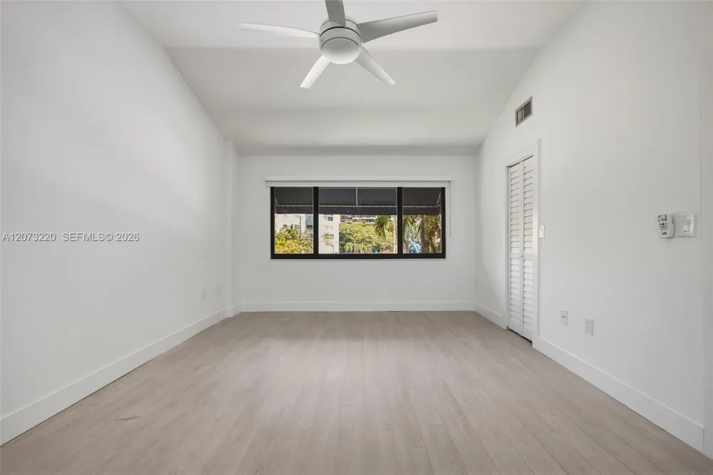 3233 Mary St #4 Coconut Grove, FL 33133
