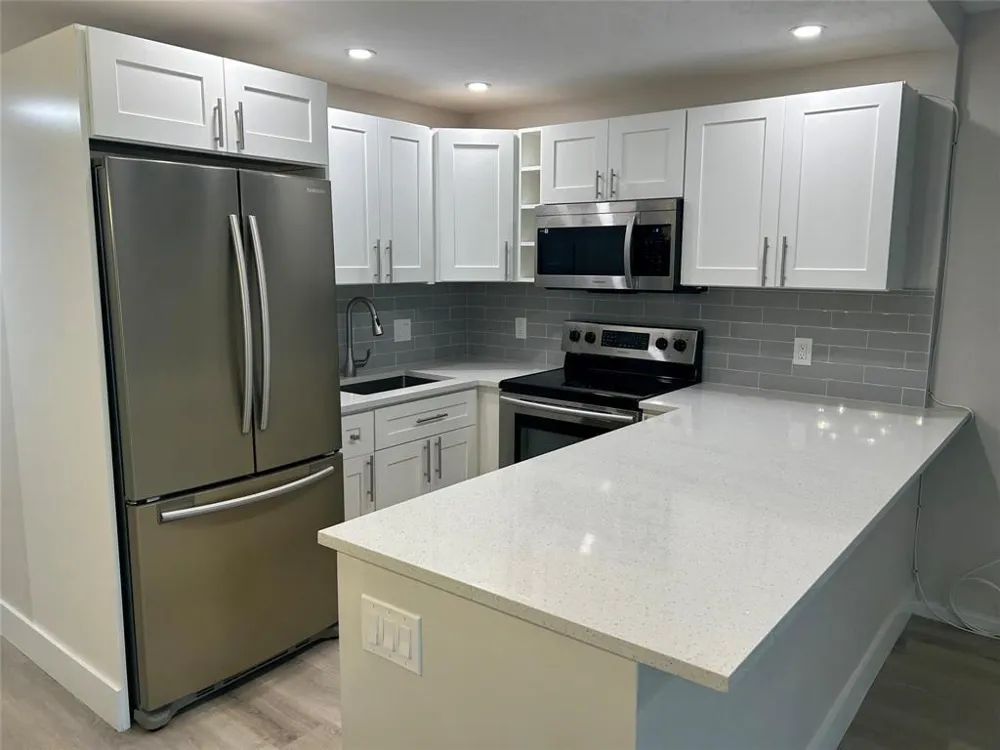 423 MARKHAM T #423 Deerfield Beach, FL 33442