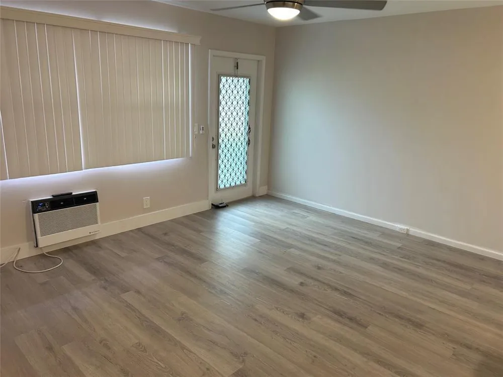 423 MARKHAM T #423 Deerfield Beach, FL 33442