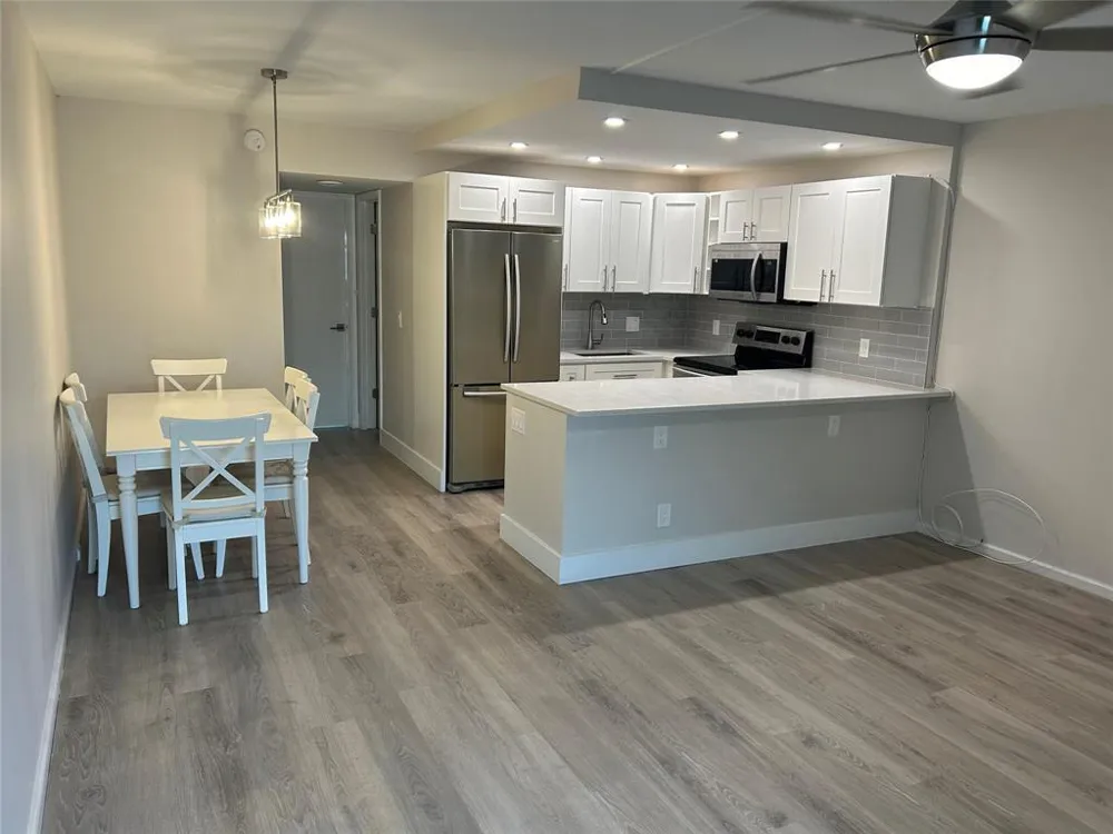 423 MARKHAM T #423 Deerfield Beach, FL 33442