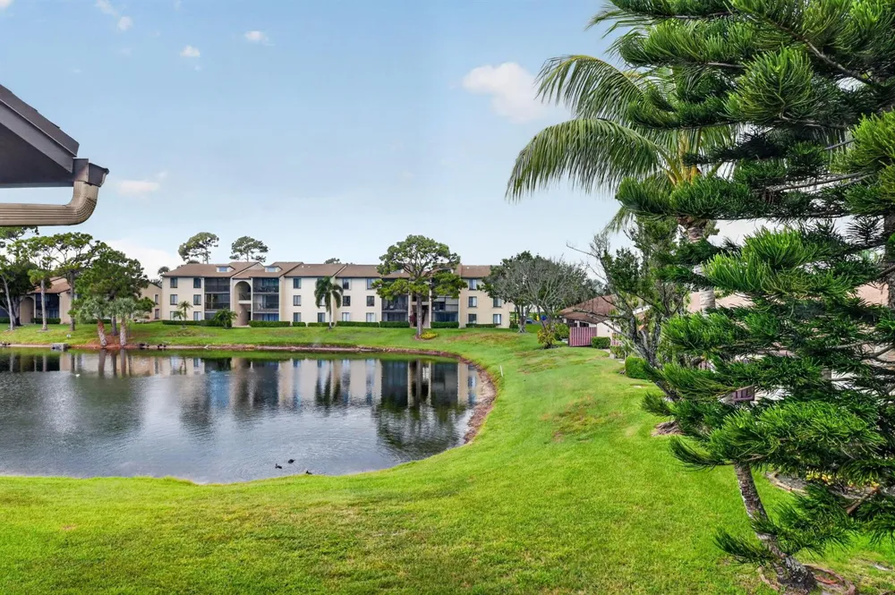 623 Sea Pine Way #E2 
