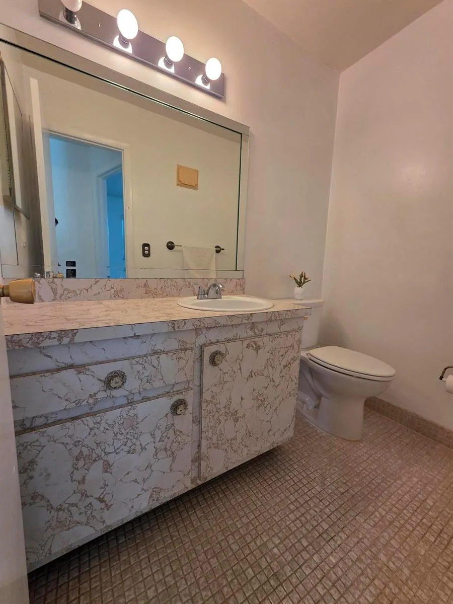 6600 ROYAL PALM BOULEVARD #304B Margate, FL 33063