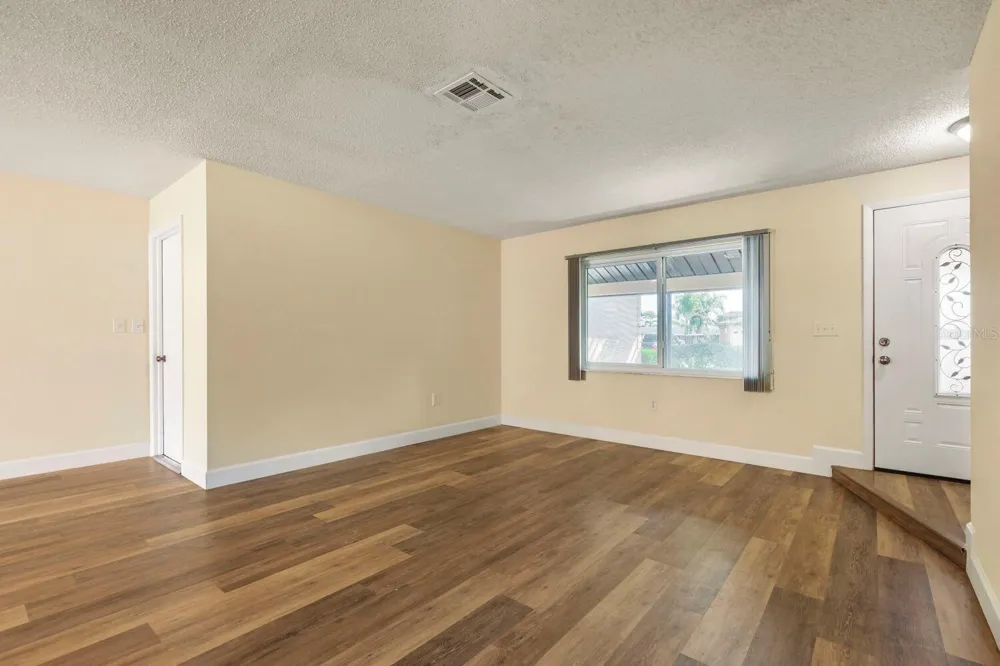 6388 68TH WAY N Pinellas Park, FL 33781