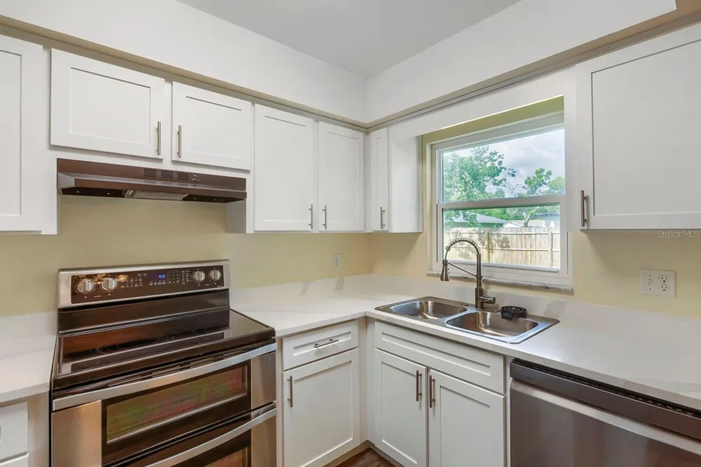 6388 68TH WAY N Pinellas Park, FL 33781