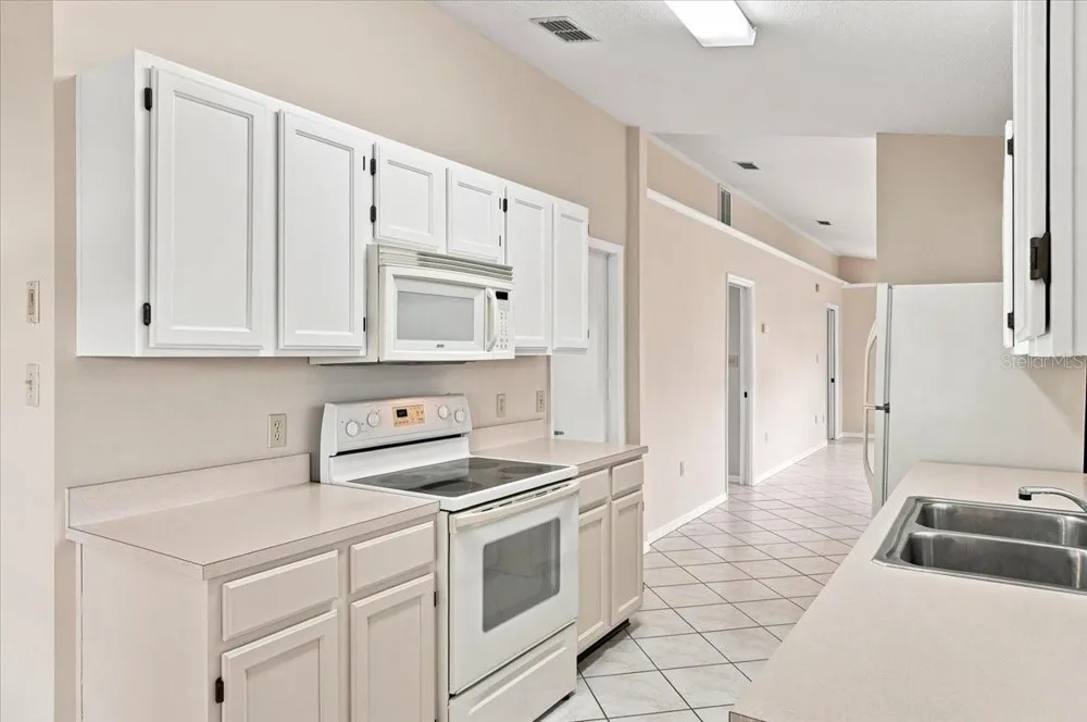 619 COCKATOO LOOP Lakeland, FL 33809