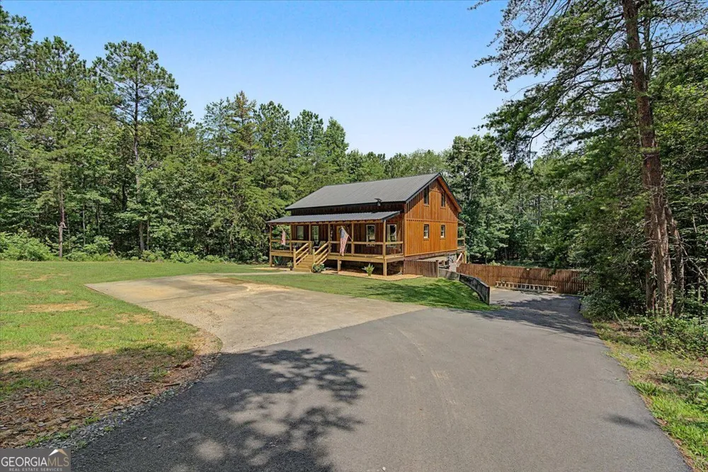 335 Dunn RD SE Silver Creek, GA 30173