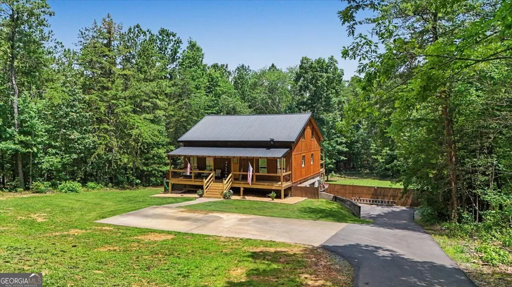 335 Dunn RD SE Silver Creek, GA 30173