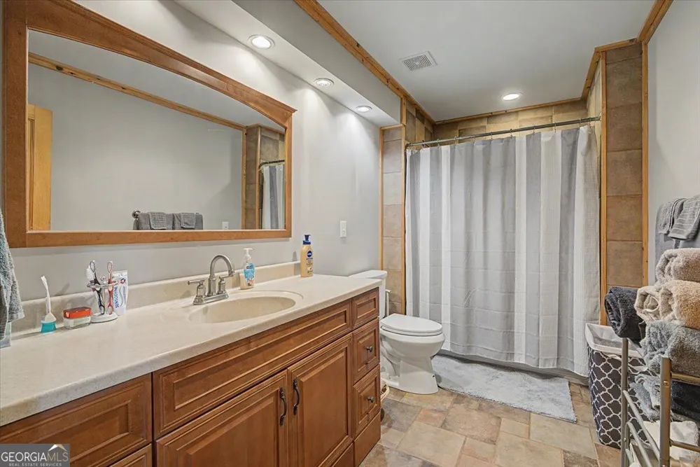 335 Dunn RD SE Silver Creek, GA 30173