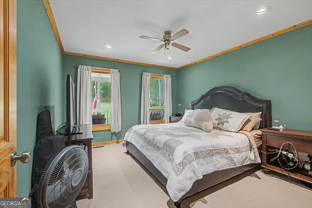 335 Dunn RD SE Silver Creek, GA 30173