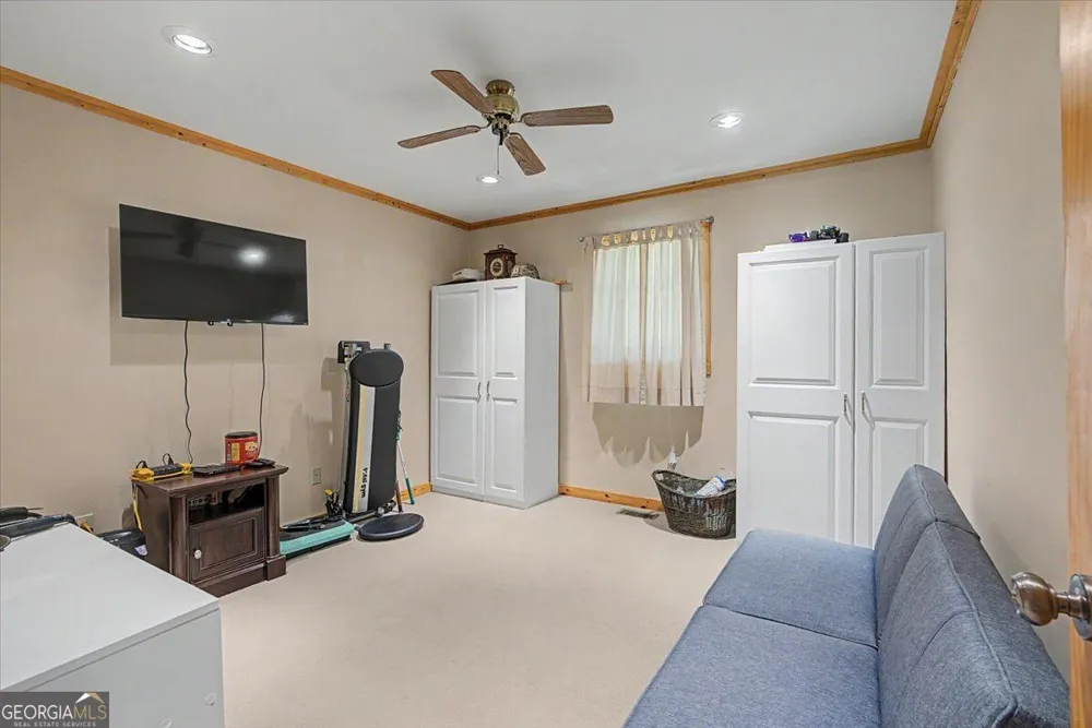 335 Dunn RD SE Silver Creek, GA 30173