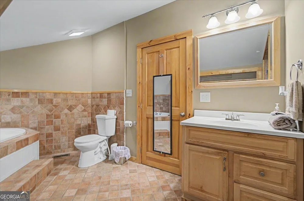 335 Dunn RD SE Silver Creek, GA 30173
