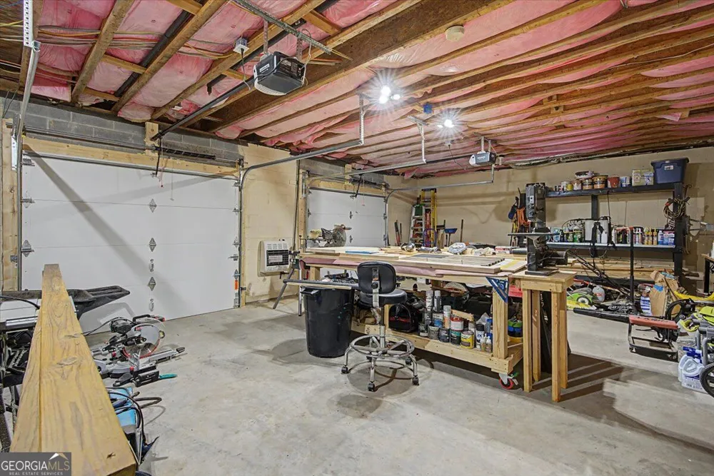 335 Dunn RD SE Silver Creek, GA 30173