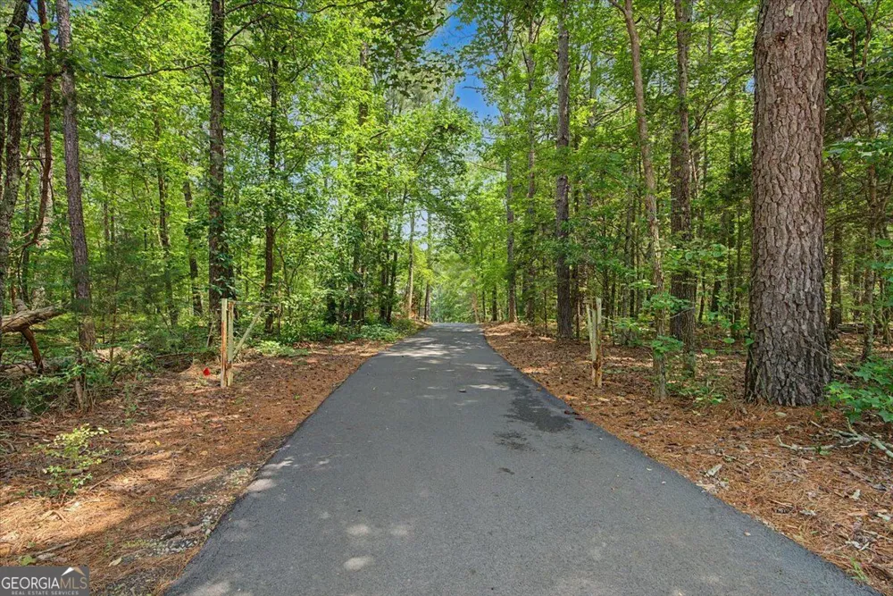 335 Dunn RD SE Silver Creek, GA 30173