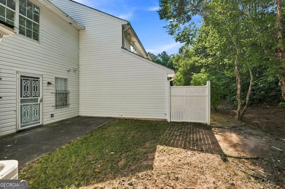 5735 Strathmoor Manor Circle Lithonia, GA 30058