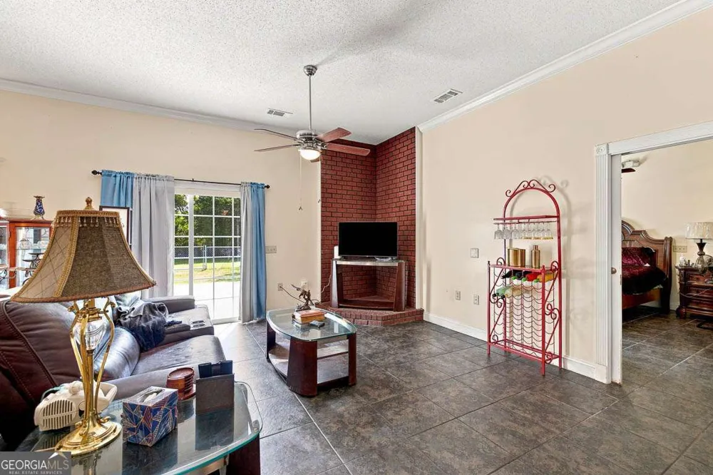 714 Altamaha RD Jesup, GA 31545