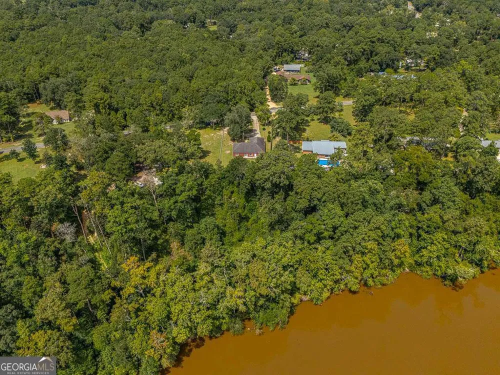 714 Altamaha RD Jesup, GA 31545