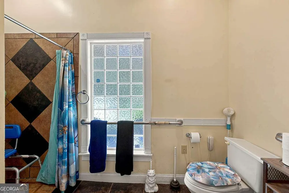 714 Altamaha RD Jesup, GA 31545