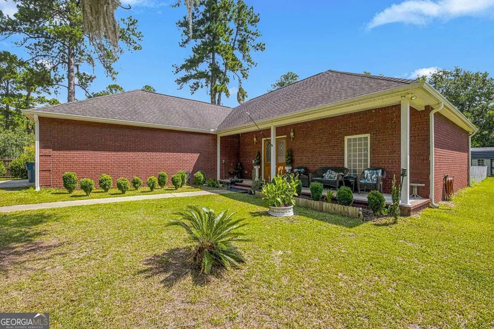 714 Altamaha RD Jesup, GA 31545