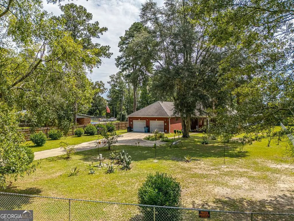 714 Altamaha RD Jesup, GA 31545