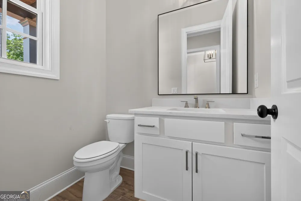 5816 Mitchell ST Flowery Branch, GA 30542