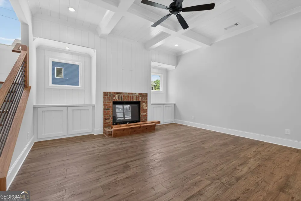 5816 Mitchell ST Flowery Branch, GA 30542