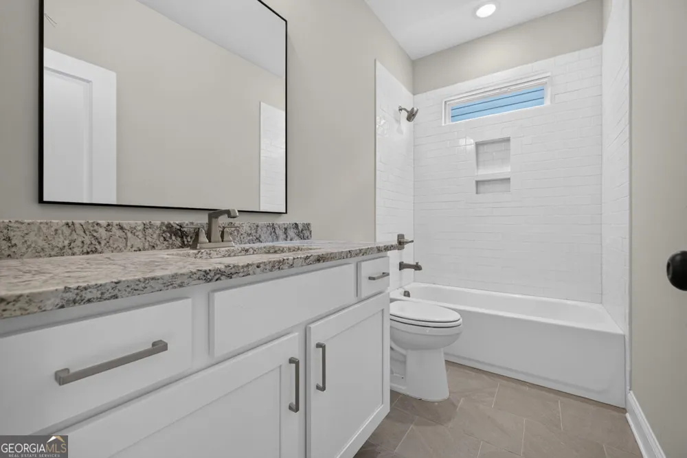 5816 Mitchell ST Flowery Branch, GA 30542