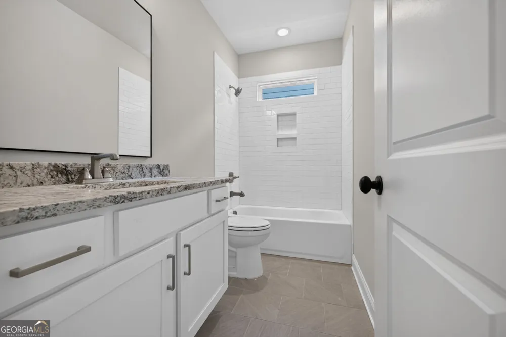 5816 Mitchell ST Flowery Branch, GA 30542