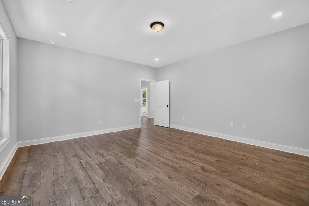 5816 Mitchell ST Flowery Branch, GA 30542