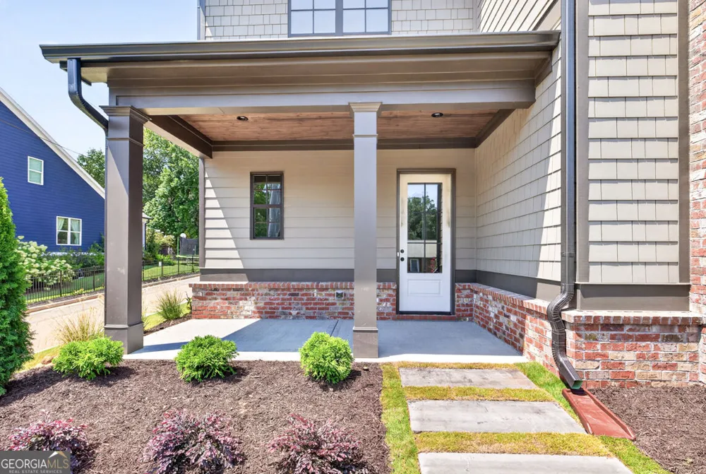 5816 Mitchell ST Flowery Branch, GA 30542
