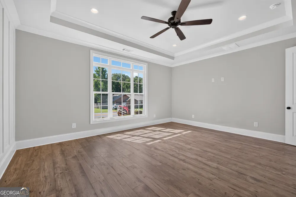 5808 Mitchell ST Flowery Branch, GA 30542