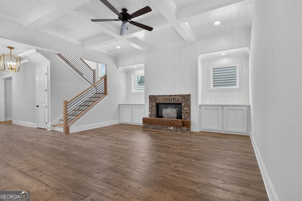 5808 Mitchell ST Flowery Branch, GA 30542