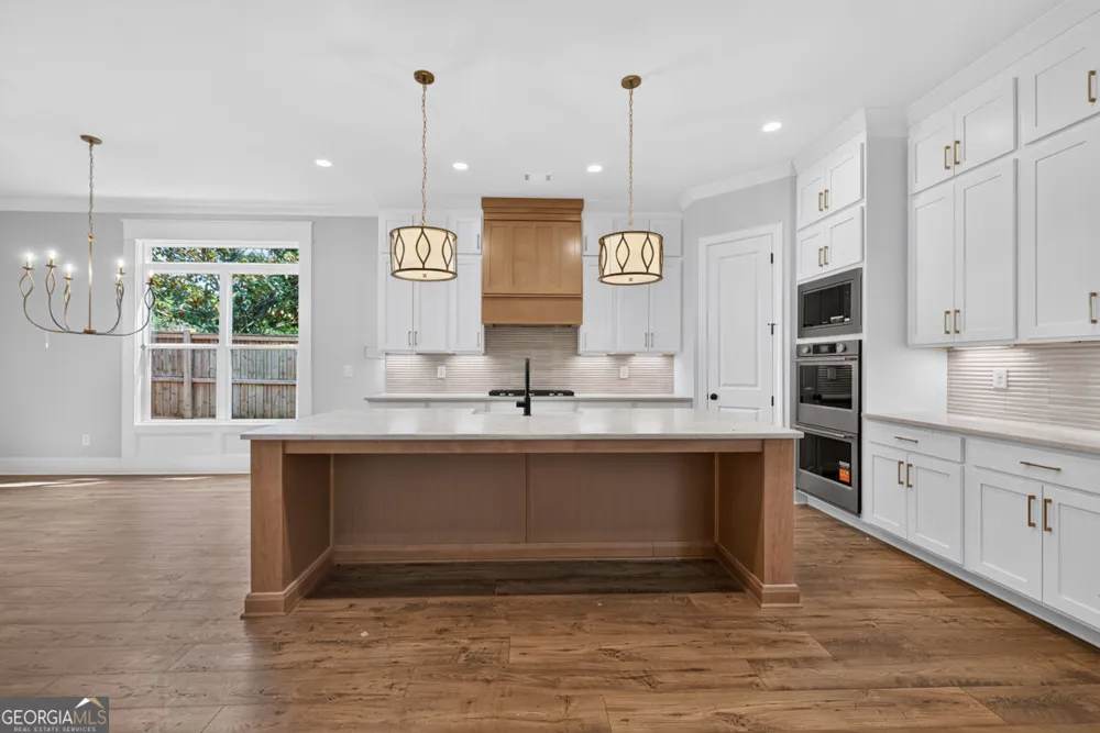 5808 Mitchell ST Flowery Branch, GA 30542