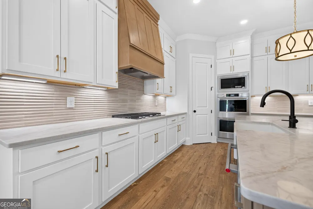 5808 Mitchell ST Flowery Branch, GA 30542