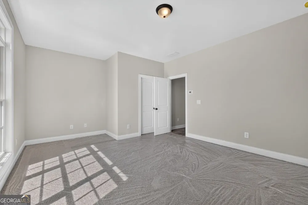 5808 Mitchell ST Flowery Branch, GA 30542