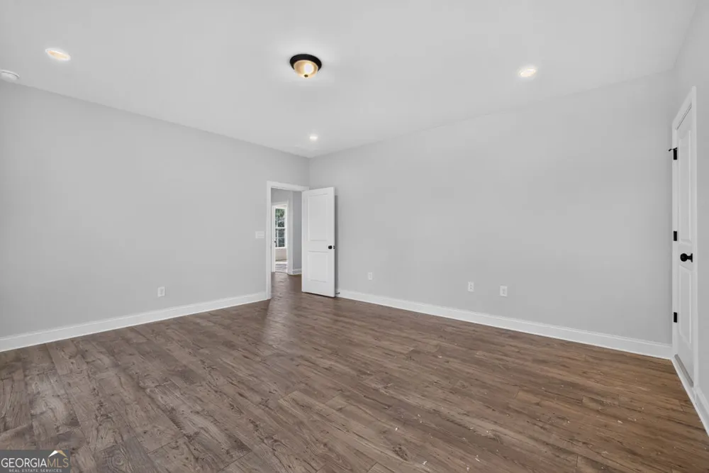 5808 Mitchell ST Flowery Branch, GA 30542