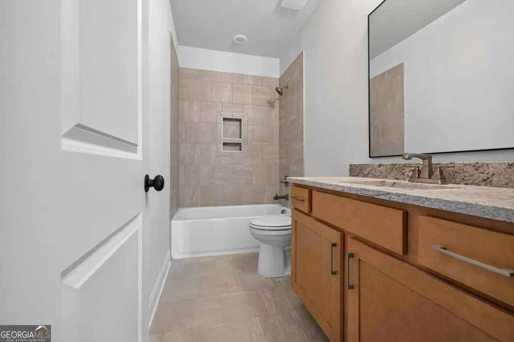5808 Mitchell ST Flowery Branch, GA 30542