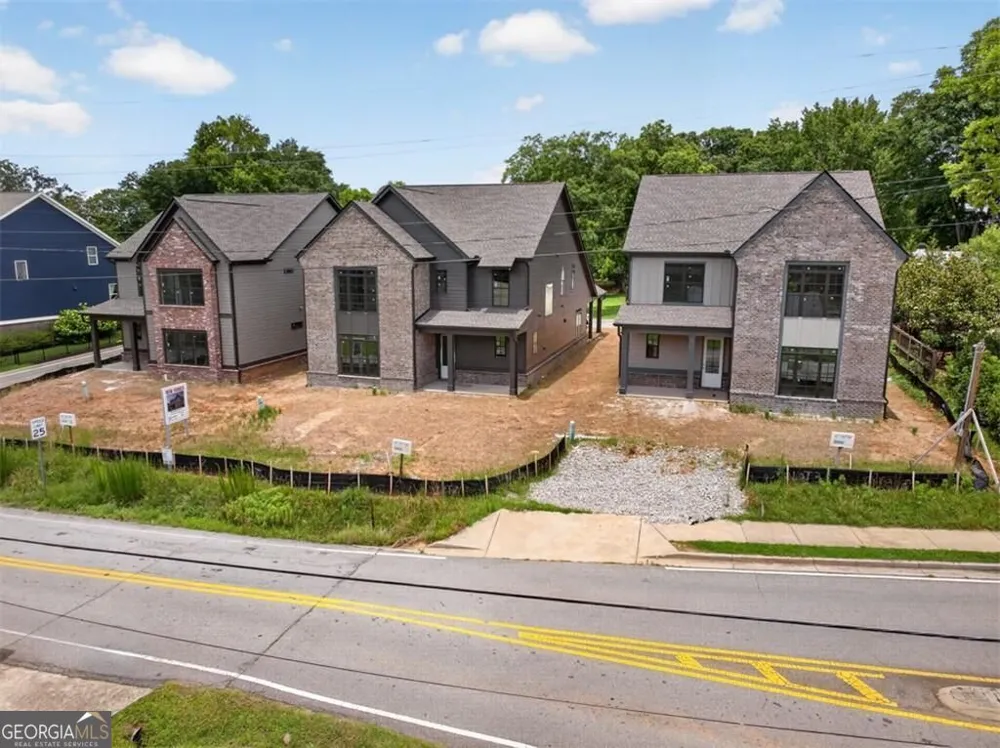 5808 Mitchell ST Flowery Branch, GA 30542