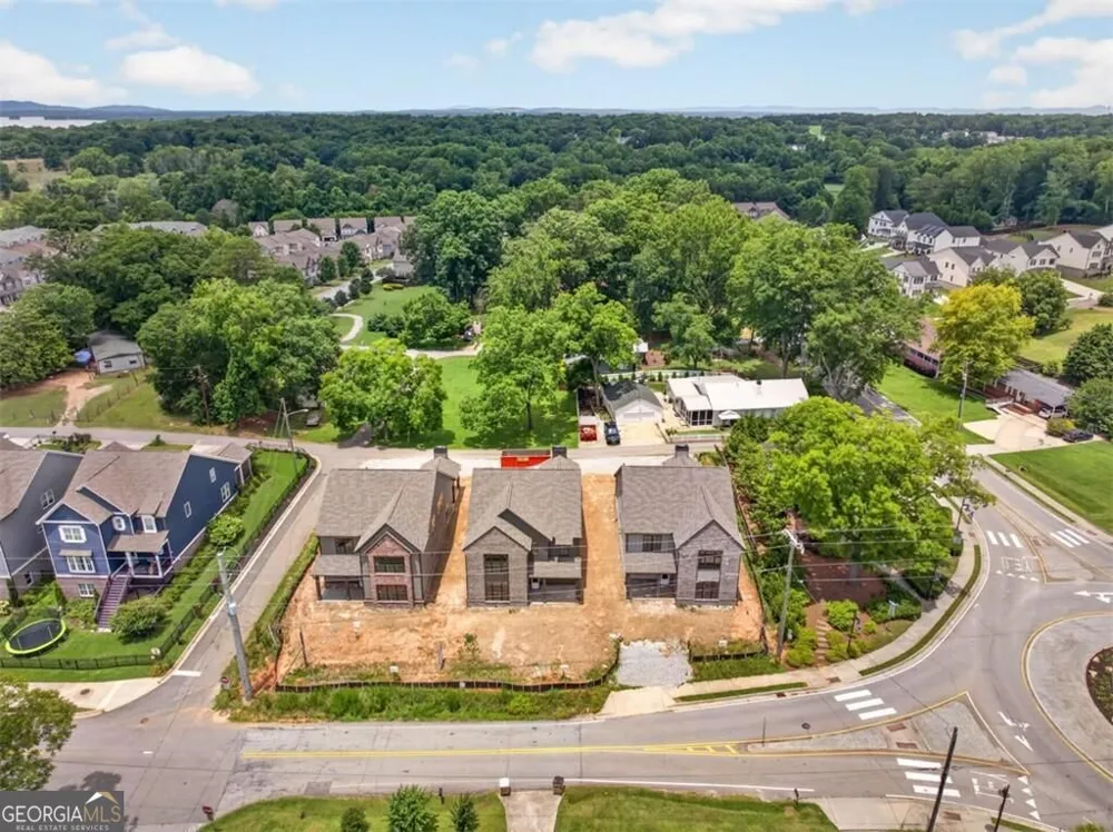 5808 Mitchell ST Flowery Branch, GA 30542