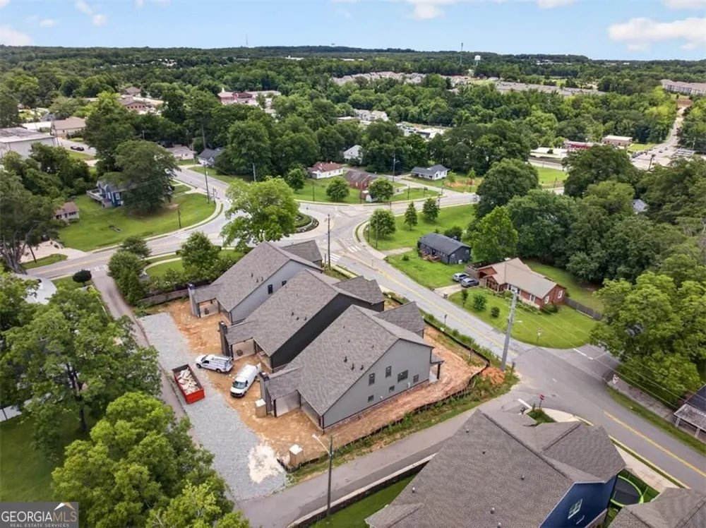5808 Mitchell ST Flowery Branch, GA 30542