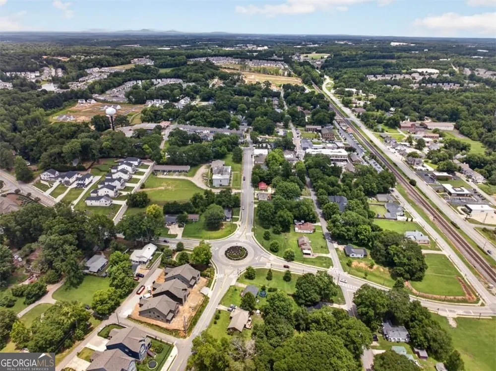 5808 Mitchell ST Flowery Branch, GA 30542