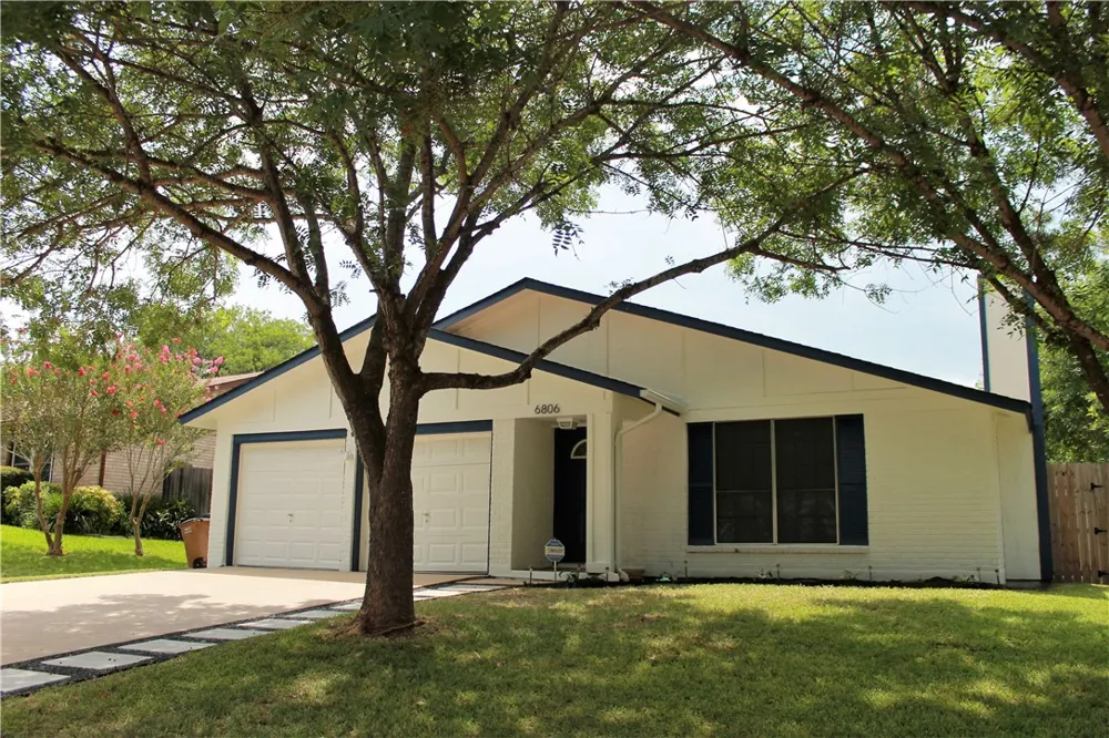 6806 Lunar Drive Austin, TX 78745