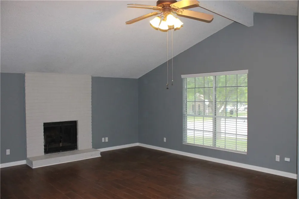 6806 Lunar Drive Austin, TX 78745