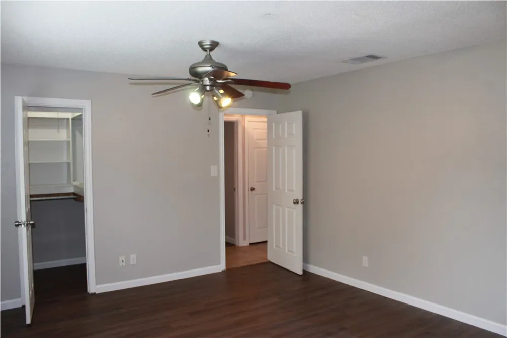 6806 Lunar Drive Austin, TX 78745