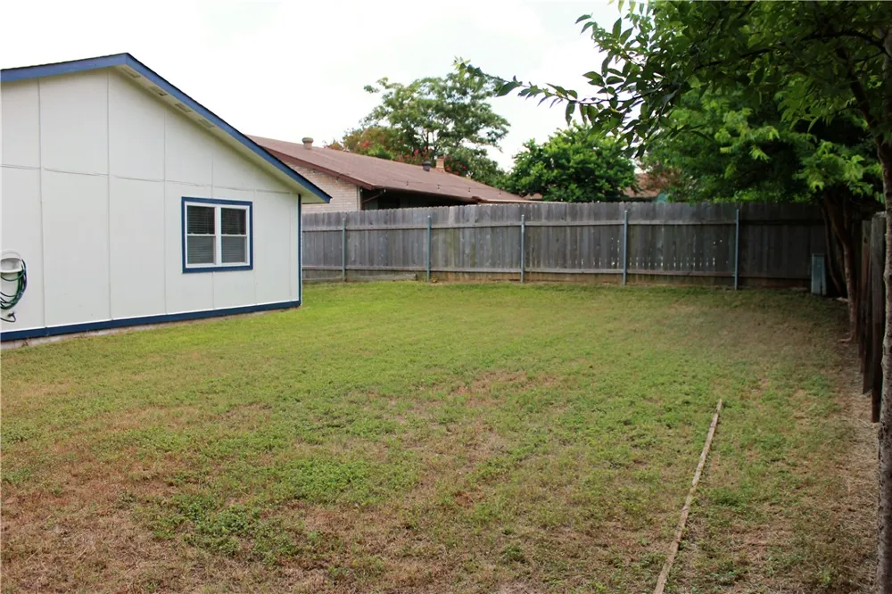 6806 Lunar Drive Austin, TX 78745