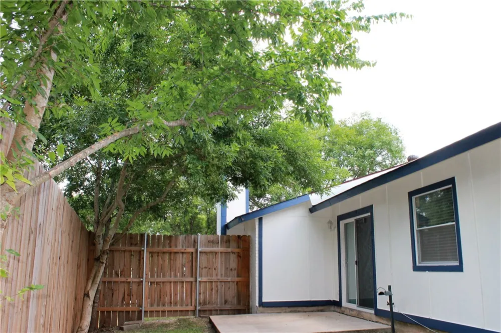 6806 Lunar Drive Austin, TX 78745