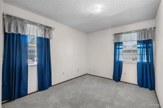 2724 S Xanadu Way Aurora, CO 80014