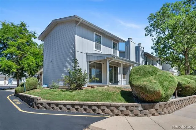 2724 S Xanadu Way Aurora, CO 80014