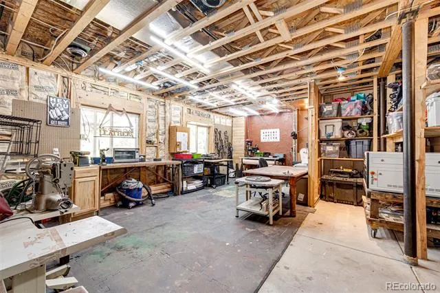 40400 Moon Stone Court Deer Trail, CO 80105